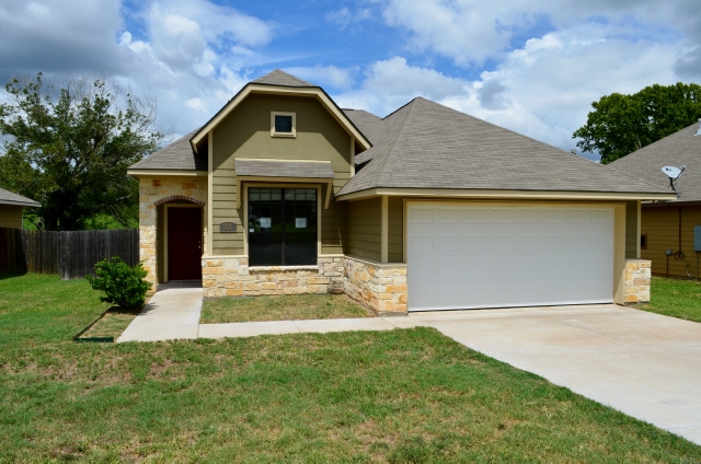 201 Ava Drive, Brenham, TX 77833 