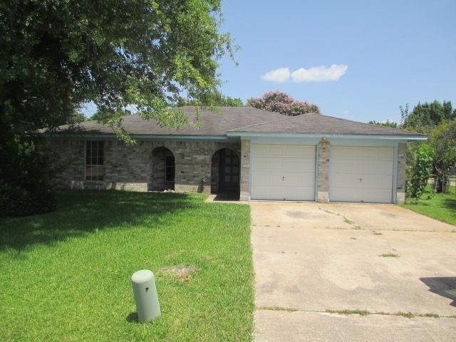 8510 Sunflower St, Highlands, TX 77562 