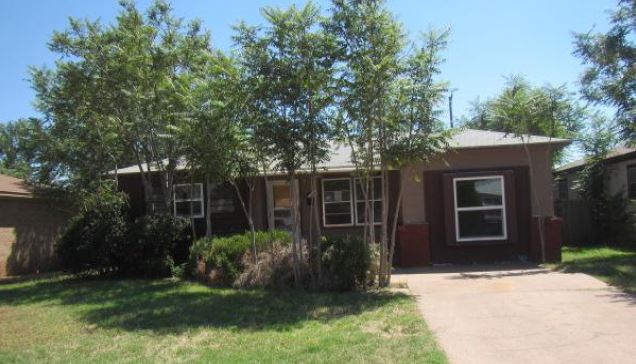 2717 39th St, Lubbock, TX 79413 