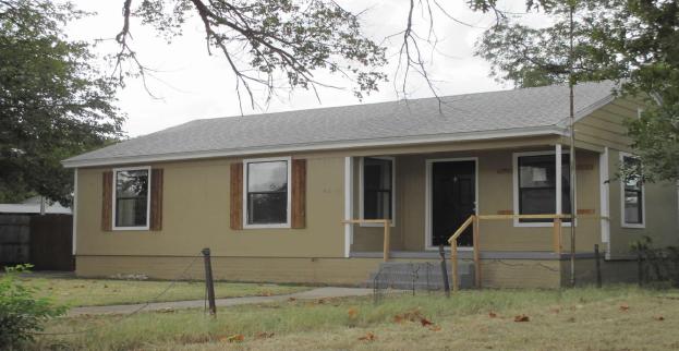 4828 Arc Dr, River Oaks, TX 76114 