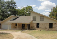 1009 Woodland Road, Mount Pleasant, TX 75455 