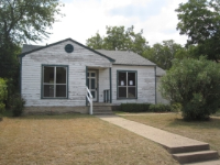 2326 Marfa Ave, Dallas, TX 75216 