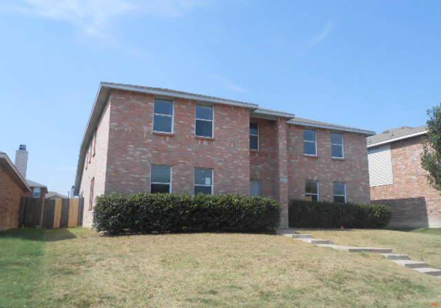 1427 Golden Grass Dr, Lancaster, TX 75134 