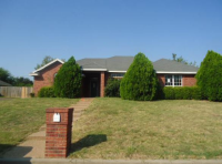 221 Fannin Dr, Hewitt, TX 76643 