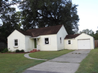 1949 Central Dr, Beaumont, TX 77706 