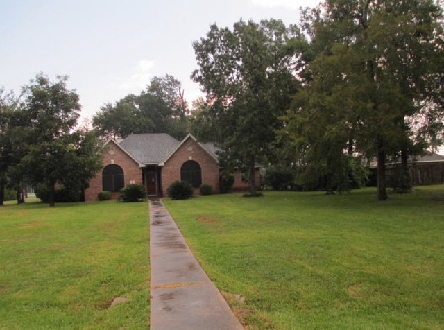 6522 W Laura Cir, Baytown, TX 77521 