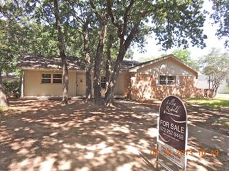 815 Tanglewood Dr E, Irving, TX 75061 