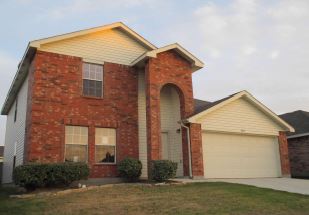 725 Santa Rosa Dr, Fort Worth, TX 76052 