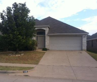 520 Pineview Ln, Forth Worth, TX 76140 