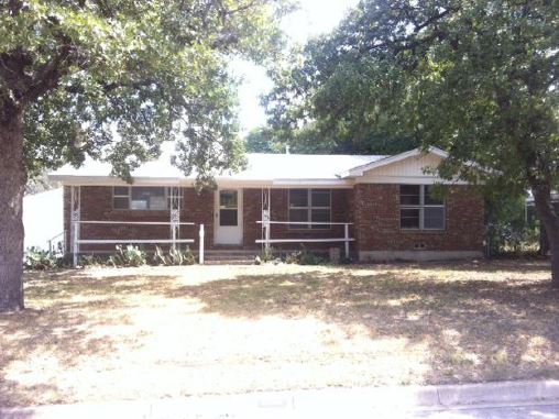 3104 Hiawatha Trail, Lake Worth, TX 76135 