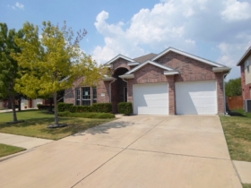 1913 Rustic Creek Dr, Garland, TX 75040 
