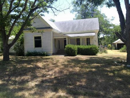 184 3rd Street, Maxwell, TX 78656 