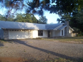 17010 Creekside Dr, Lindale, TX 75771 