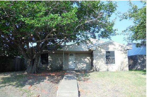 1811 Red Cloud Dr, Dallas, TX 75217 