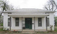 15Th, Hondo, TX 78861 