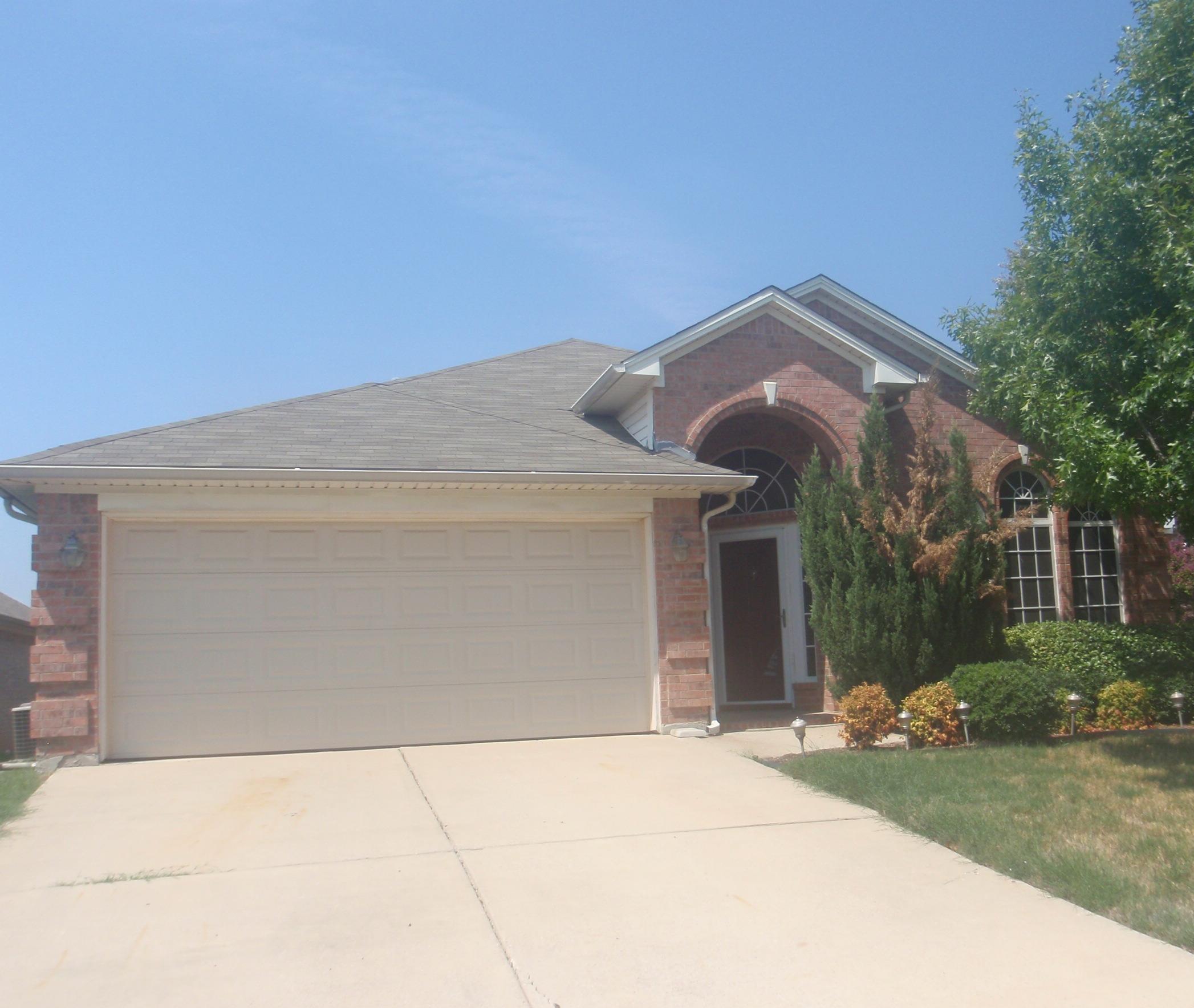 8869 Sunset Trace Dr, Fort Worth, TX 76248 
