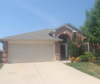 8869 Sunset Trace Dr, Fort Worth, TX 76248 