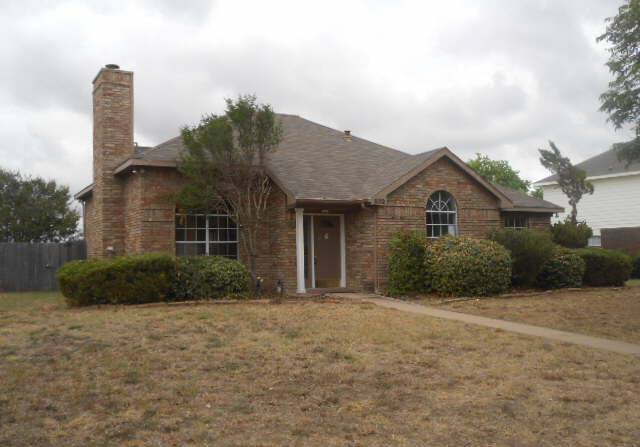 632 Rawlins Dr, Lancaster, TX 75146 