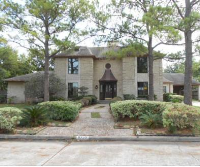 9723 Chalford Drive, Sugar Land, TX 77478 