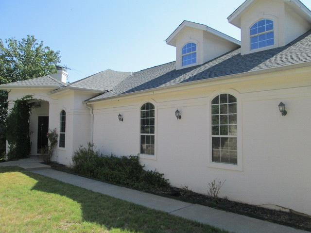 220 Harbor Dr, Spicewood, TX 78669 