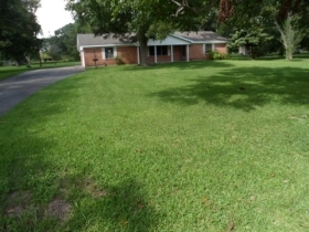 816 Western Avenue, Angleton, TX 77515 