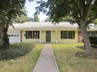 802 W Sterling St, Baytown, TX 77520 