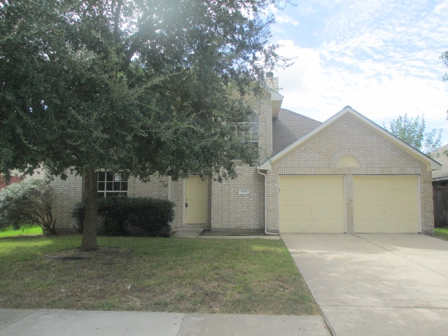 7606 Broken Arrow St, Baytown, TX 77521 
