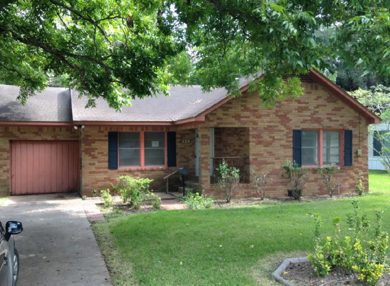 324 N Oak St, Sweeny, TX 77480 