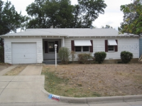 3268 Aurora St, Haltom City, TX 76117 
