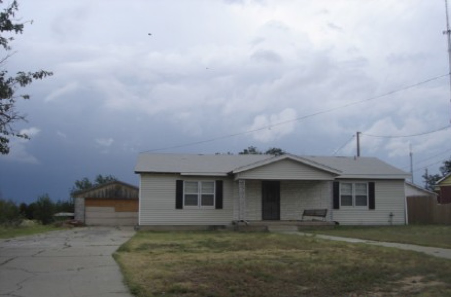 1703 Lindburg St, Amarillo, TX 79107 