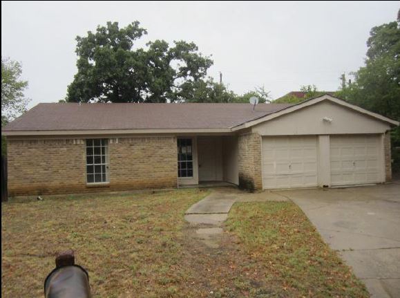 5815 Stage Line Dr, Arlington, TX 76017 