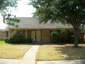1910 Robert Jones Dr, Mesquite, TX 75150 