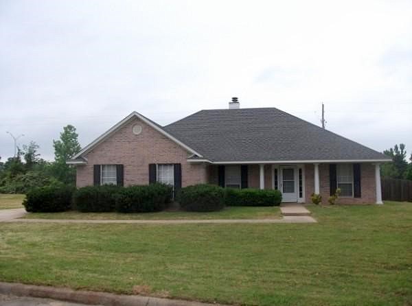 Lacey, Hooks, TX 75561 