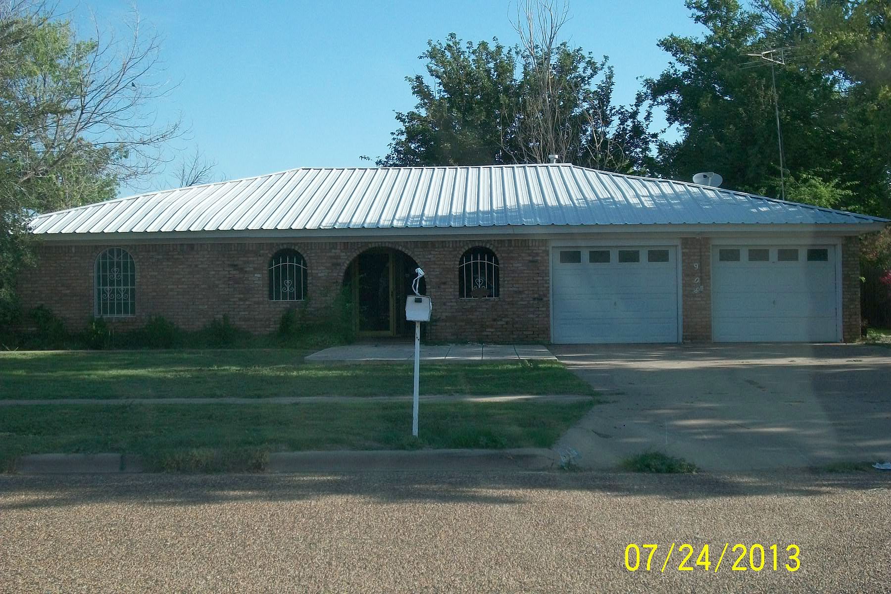 Georgia, Floydada, TX 79235 
