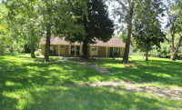8011 Barracuda St, Freeport, TX 77541 