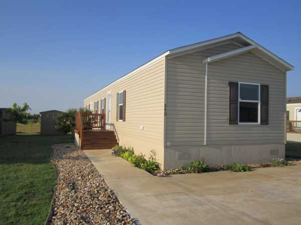 240 Alhambra Dr, San Marcos, TX 78666 