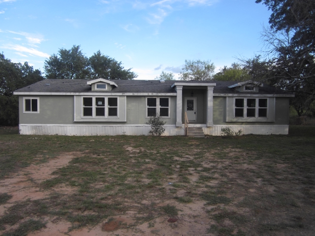100 Bailee Cir, Poteet, TX 78065 