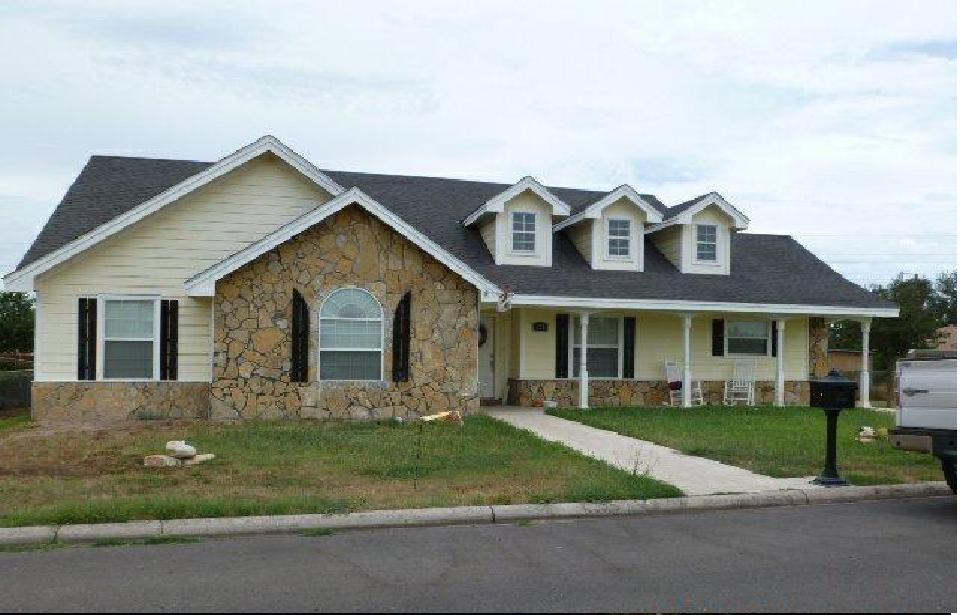 202 S Oaxaca St, Alton, TX 78573 