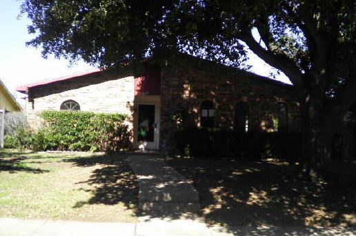 7311 Chinaberry Rd, Dallas, TX 75249 