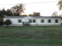 910 Pacific St E, Honey Grove, TX 75446 