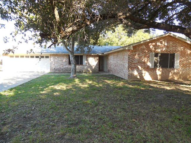 207 N Leonard Ln, Seguin, TX 78155 