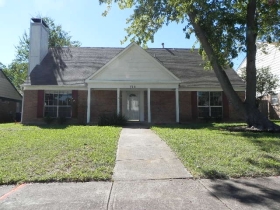 714 Pyramid Dr, Garland, TX 75040 