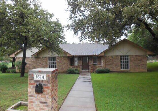 1514 King Arthur St, Grand Prairie, TX 75050 