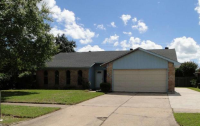 9826 Sageorchard Ln, Houston, TX 77089 