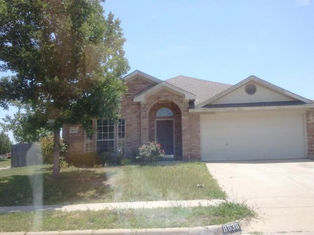 8636 Lake Springs Trl, Hurst, TX 76053 