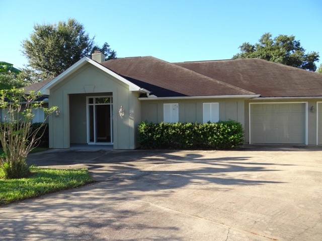 2695 Evalon St, Beaumont, TX 77702 