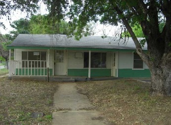 801 Sanchez St, Pleasanton, TX 78064 