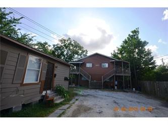 8127 1/2 Colonial Ln, Houston, TX 77051 