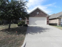 717 Stribling Cir, Azle, TX 76020 