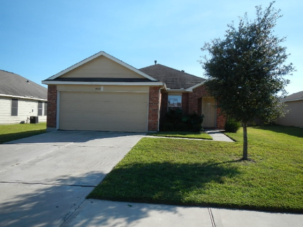 8627 Sunset Pond Dr, Tomball, TX 77375 